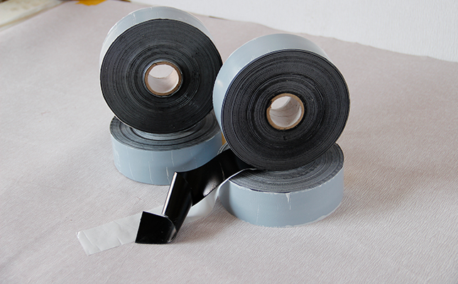 三層結(jié)構(gòu)聚乙防腐膠帶